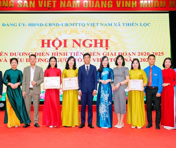HỘI NGHỊ TUYÊN DƯƠNG ĐIỂN HÌNH TIÊN TIẾN VÀ NGƯỜI TỐT, VIỆC TỐT XÃ THIÊN LỘC NĂM 2025